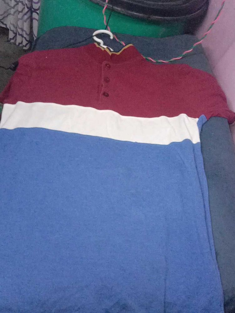 Color Block Polo tshirt size L