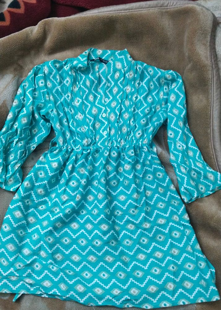 A Short Kurti Top For College Girls