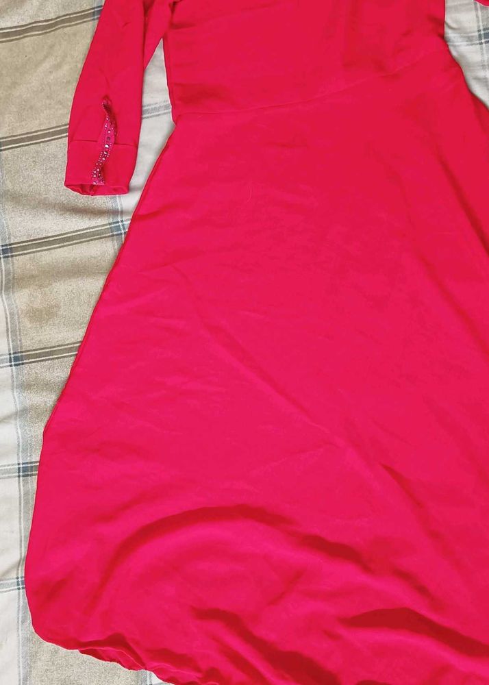 Bright Pink Dress with Sleeve Detail