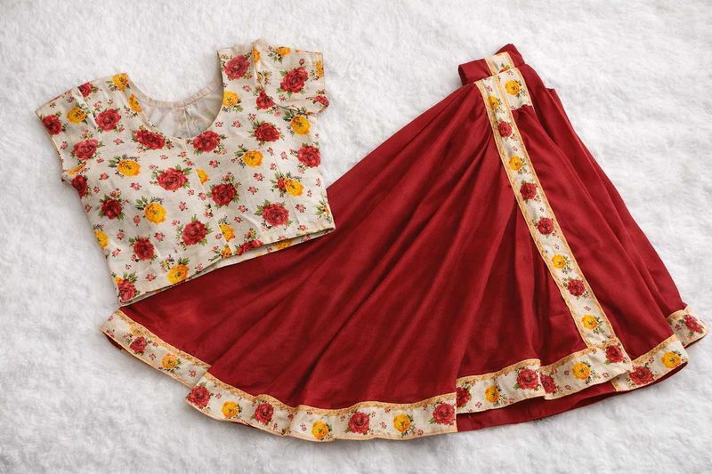 Floral Border Maroon saree