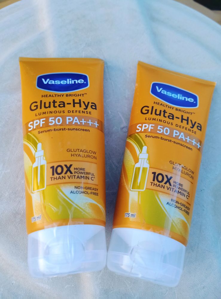 2 Pack ❤️ Vaseline Gluta-Hya Sunscreen 🌞