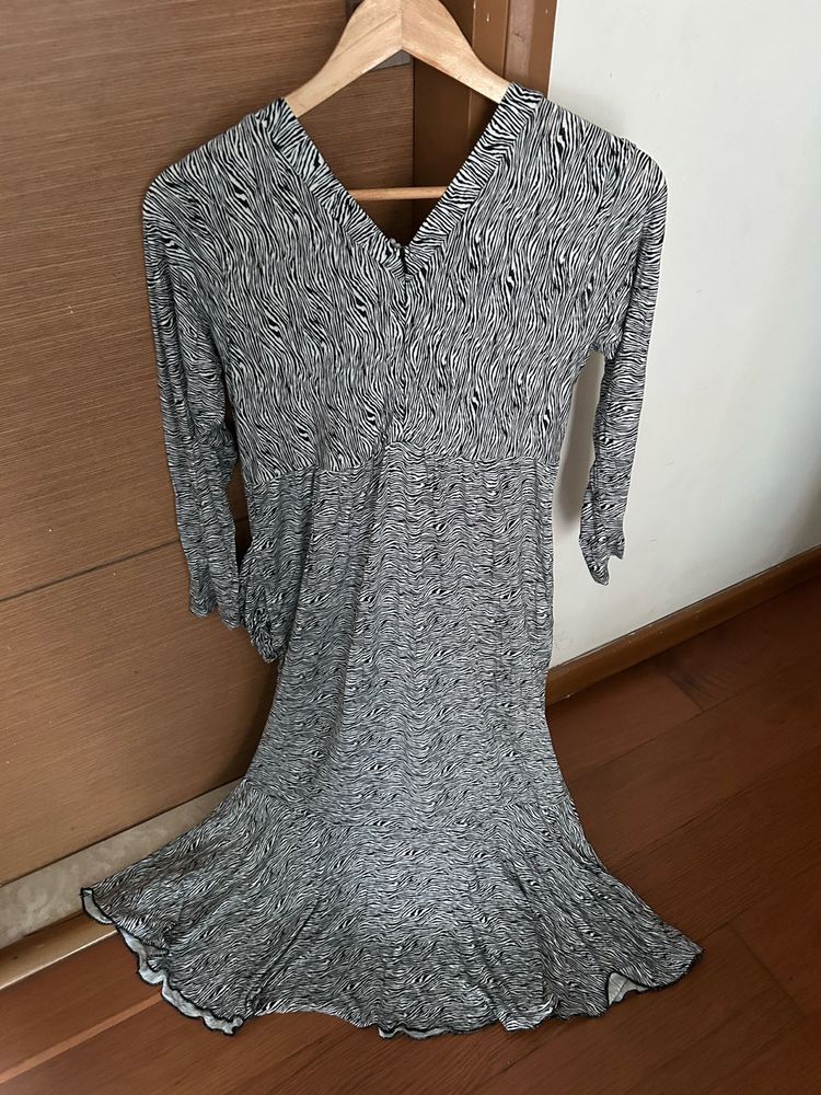 Patterned Midi Maternity Wear Dress With Pockets
