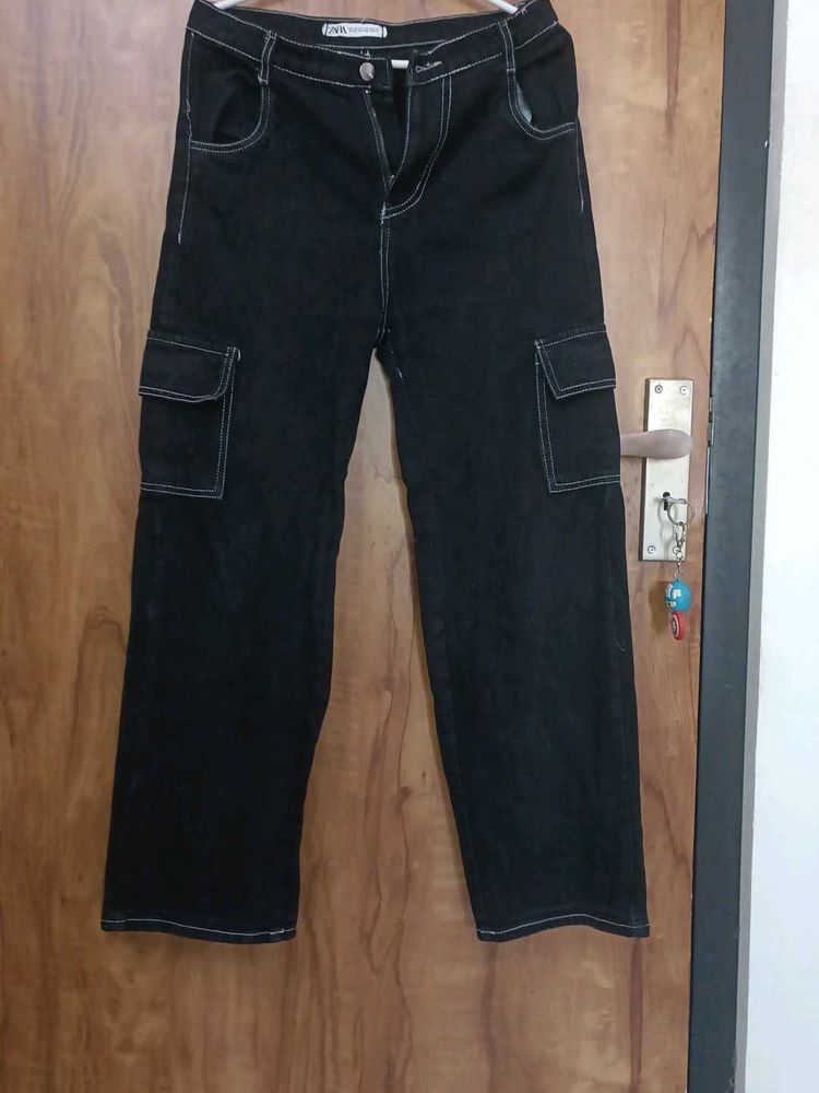 Zara Black Cargo Pants..like new