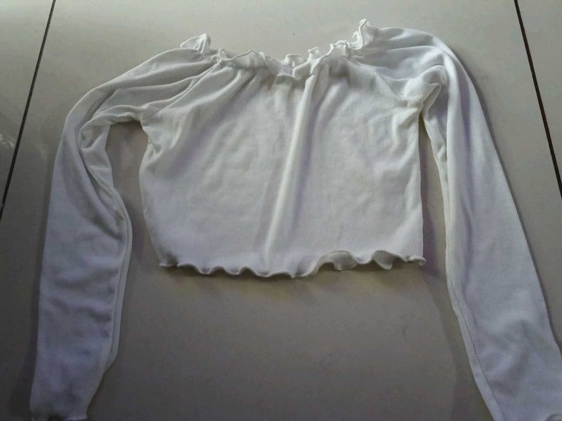 White Long Sleeve off shoulder Crop Top
