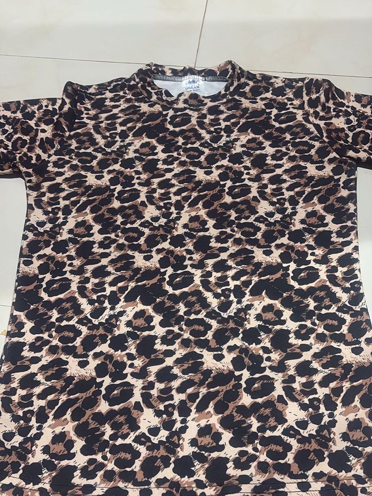 Leopard Print Crewneck T-Shirt