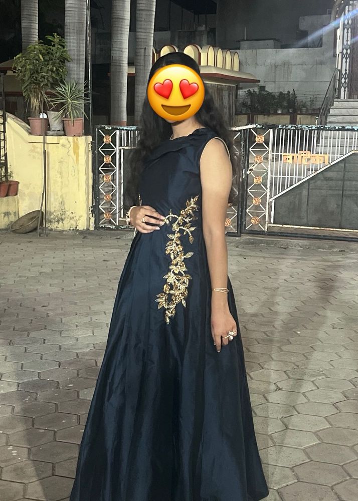 WEDDING GOWN