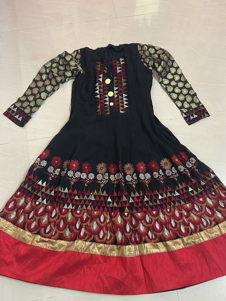 Elegant Ethnic Kurta Set