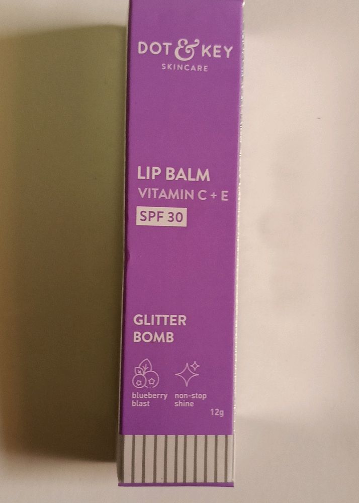 Dot &amp;  Key Lipbalm