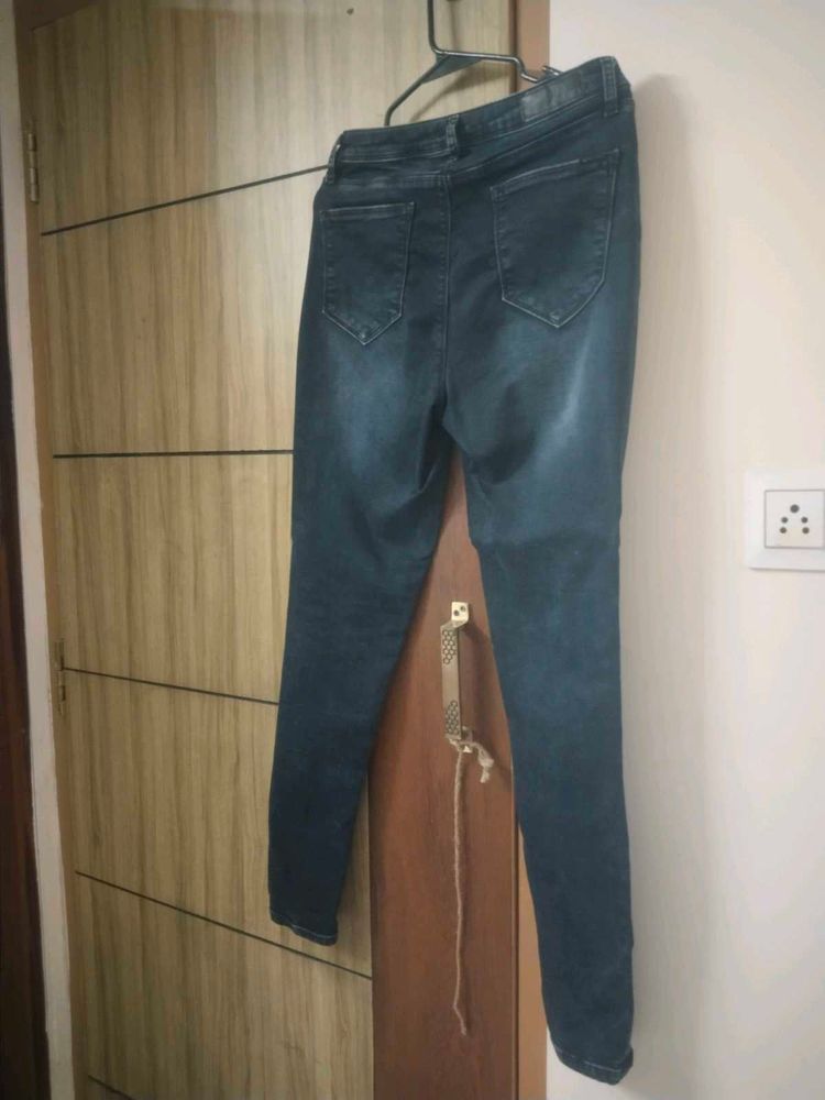 Dark Wash Skinny Jeans