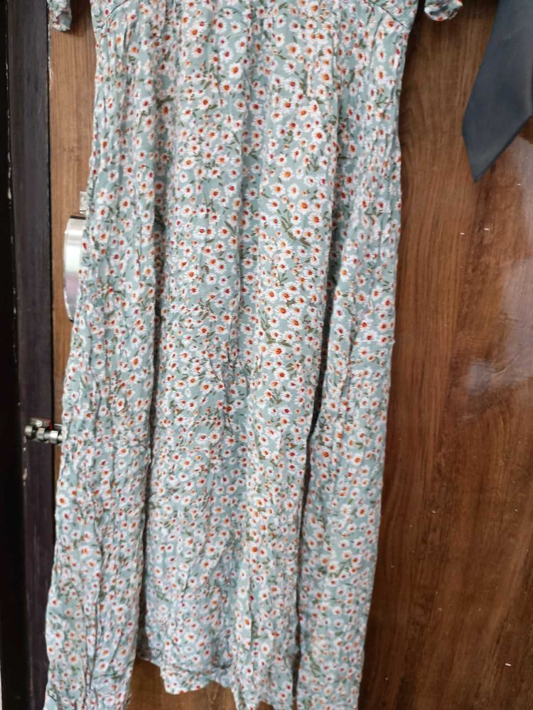 CUTE FLORAL SUMMER DRESS