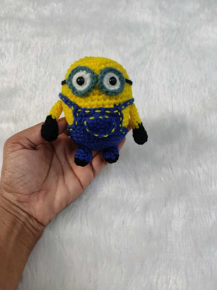 Minion Crochet Toy ( keychain)