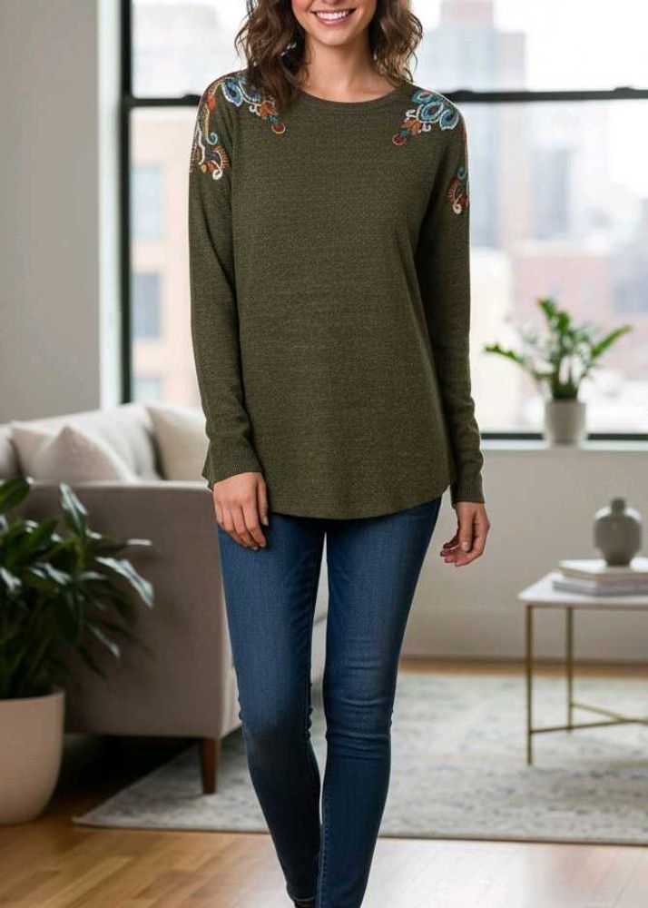 ✅ZARA&#39;s Embroidered Olive Green Top✅