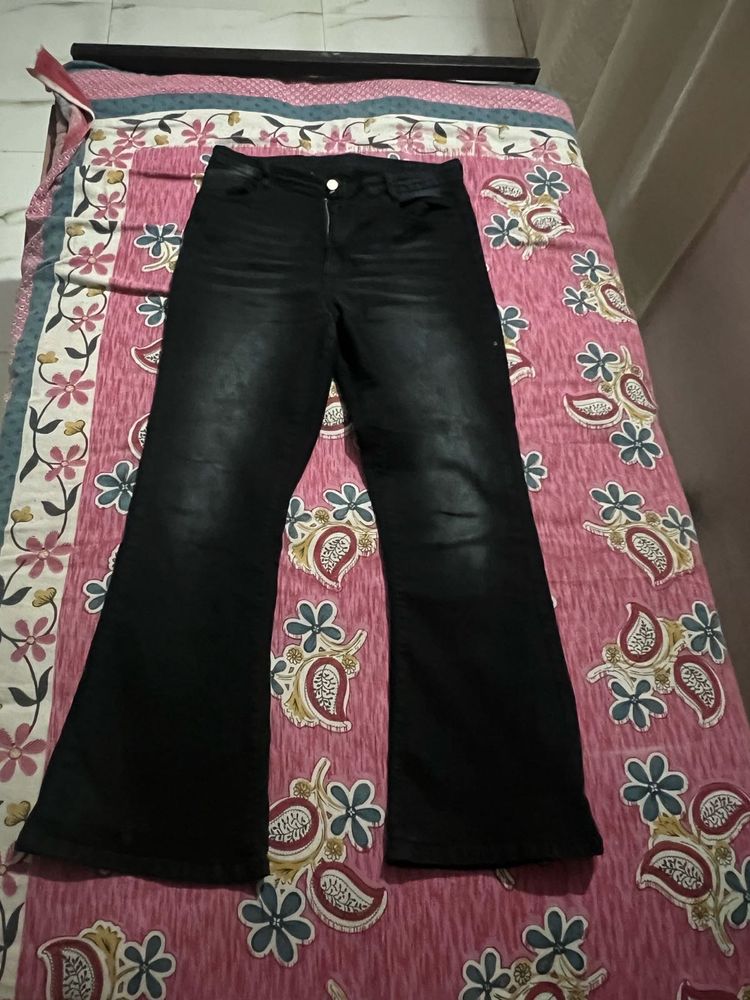 Stylish Black bootcut jeans