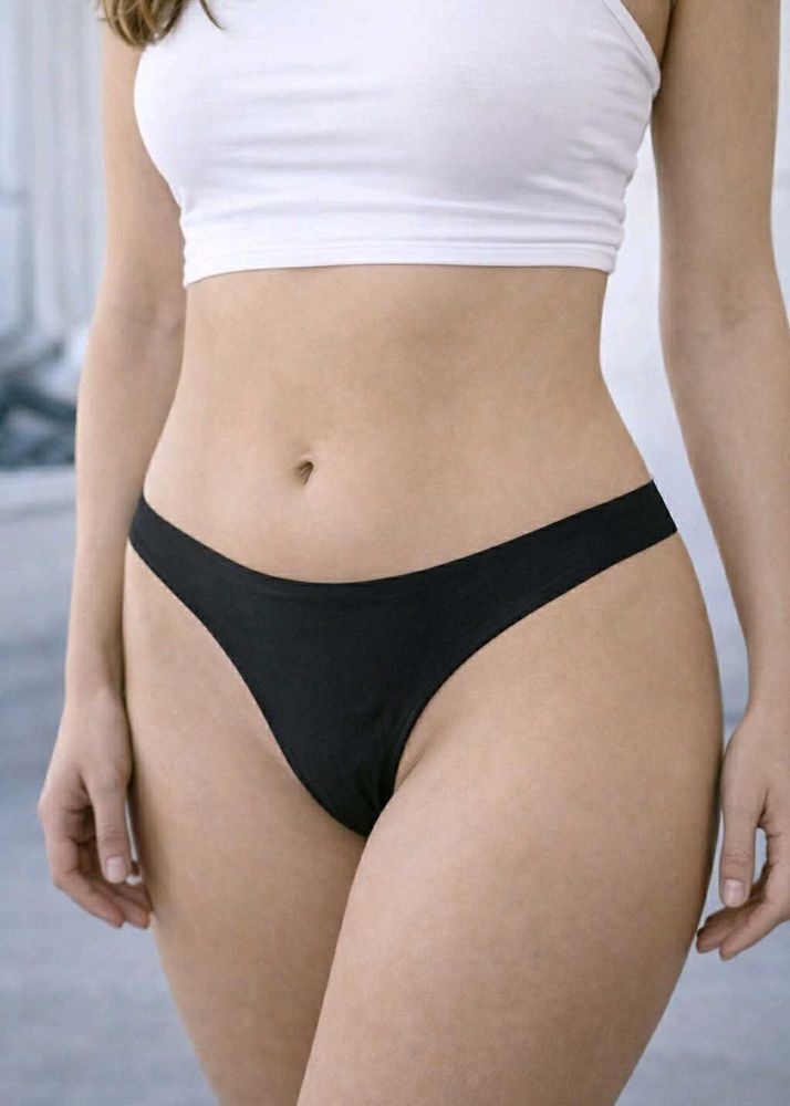 H&amp;M Black Seamless Thong