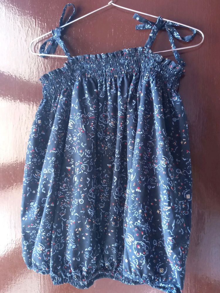 RARE off shoulder navy blue printed top