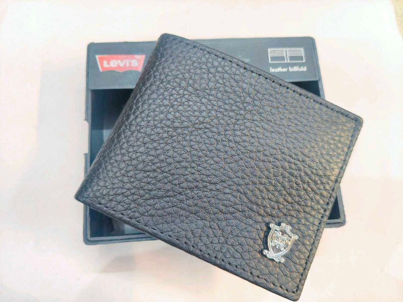 Levi&#39;s Wallet For Men