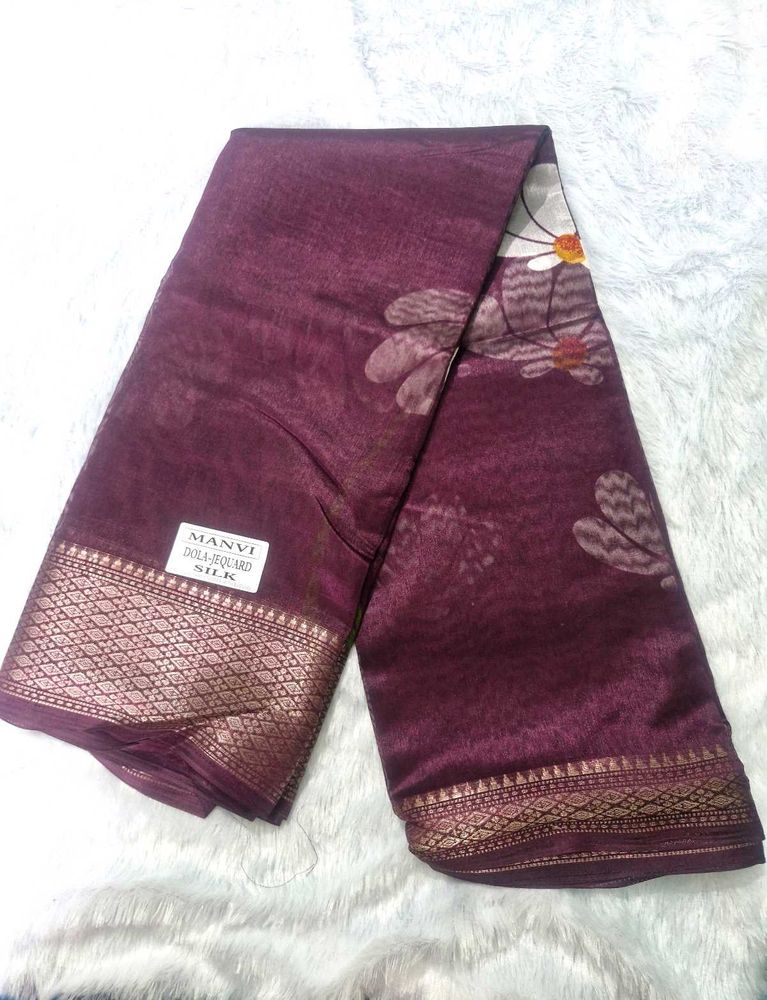 women flower Saree