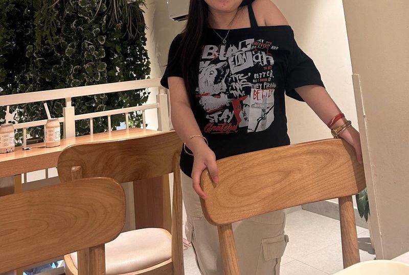 Graphic Print Black pull over T-shirt