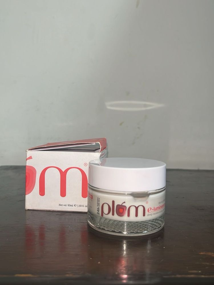 E-Luminence Moisturizing Creme