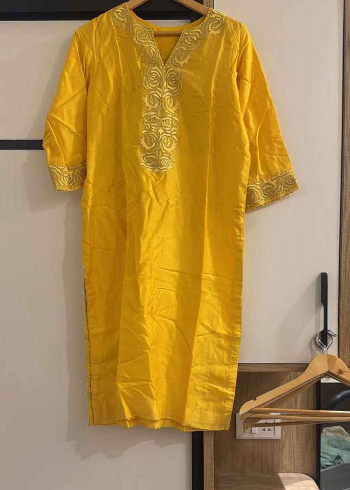 Yellow Straight Fit Suit