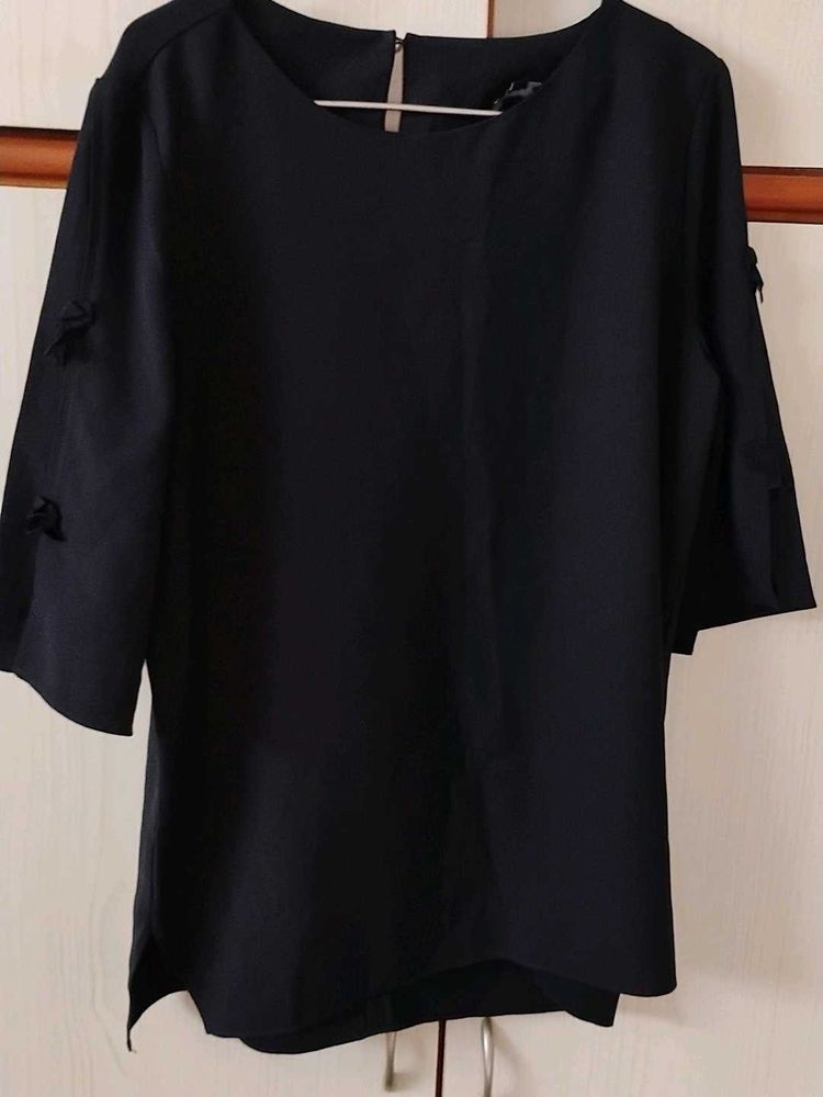 Elegant Black Top