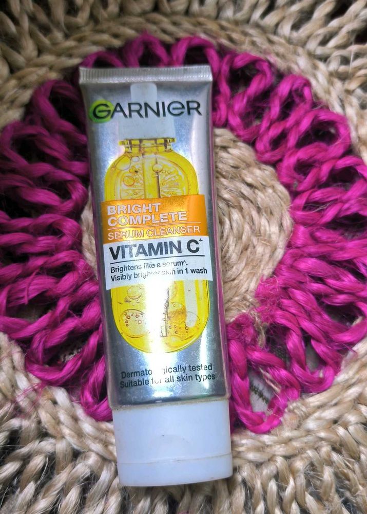 Garnier Vitamin C Serum Cleanser