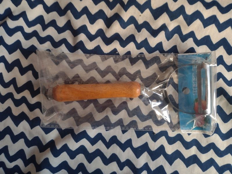 Vegetable Peeler New