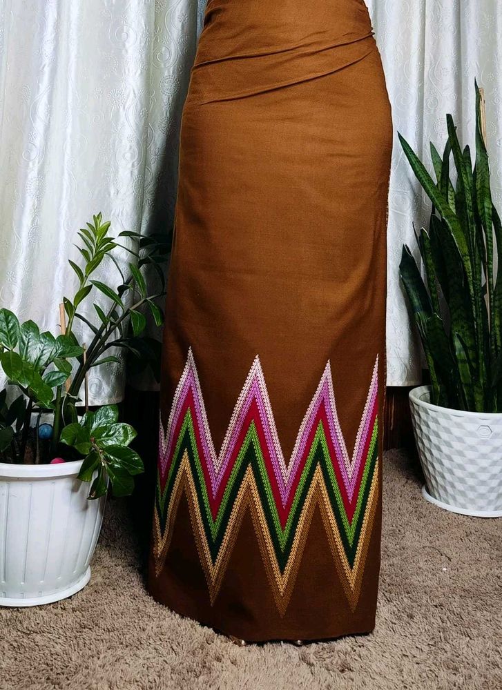 Brown Mizo Ethnic Skirt ( Thadsem - Lungi)