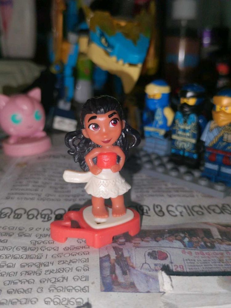 Kinder Joy Moana Miniature Figures