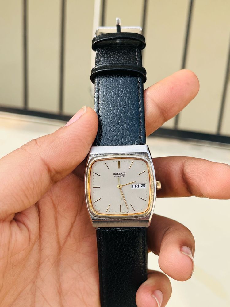 Seiko vintage tank Quartz Watch