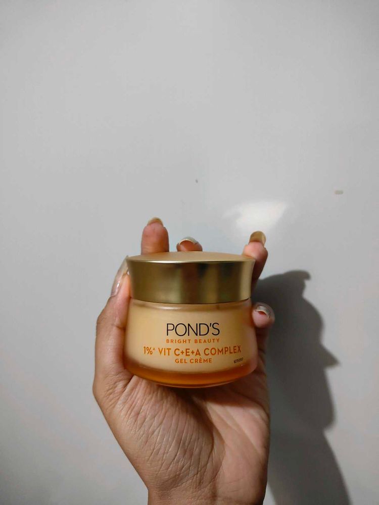Pond&#39;s Bright Beauty Gel Creme