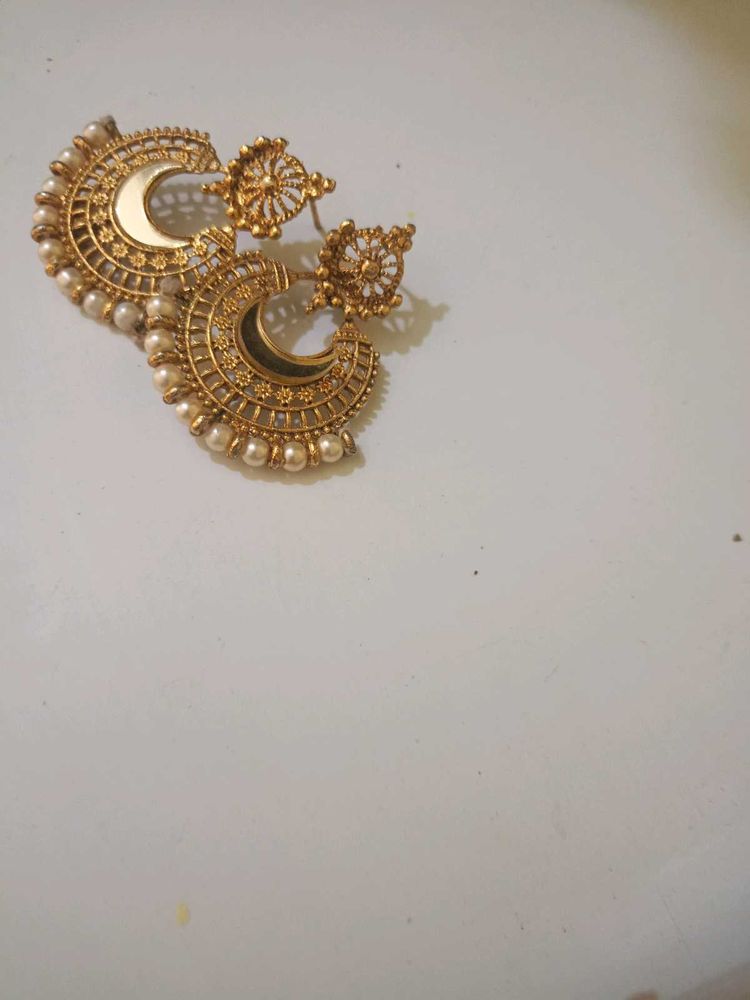 Golden Chandbali Earrings