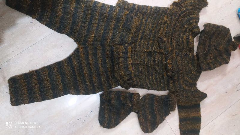 Sweter Pjami Cap Socks Set