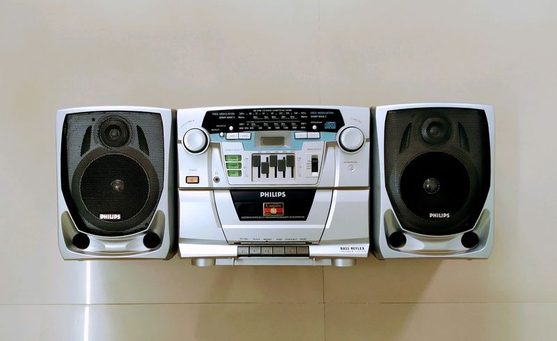 Philips Bass Reflex Music System