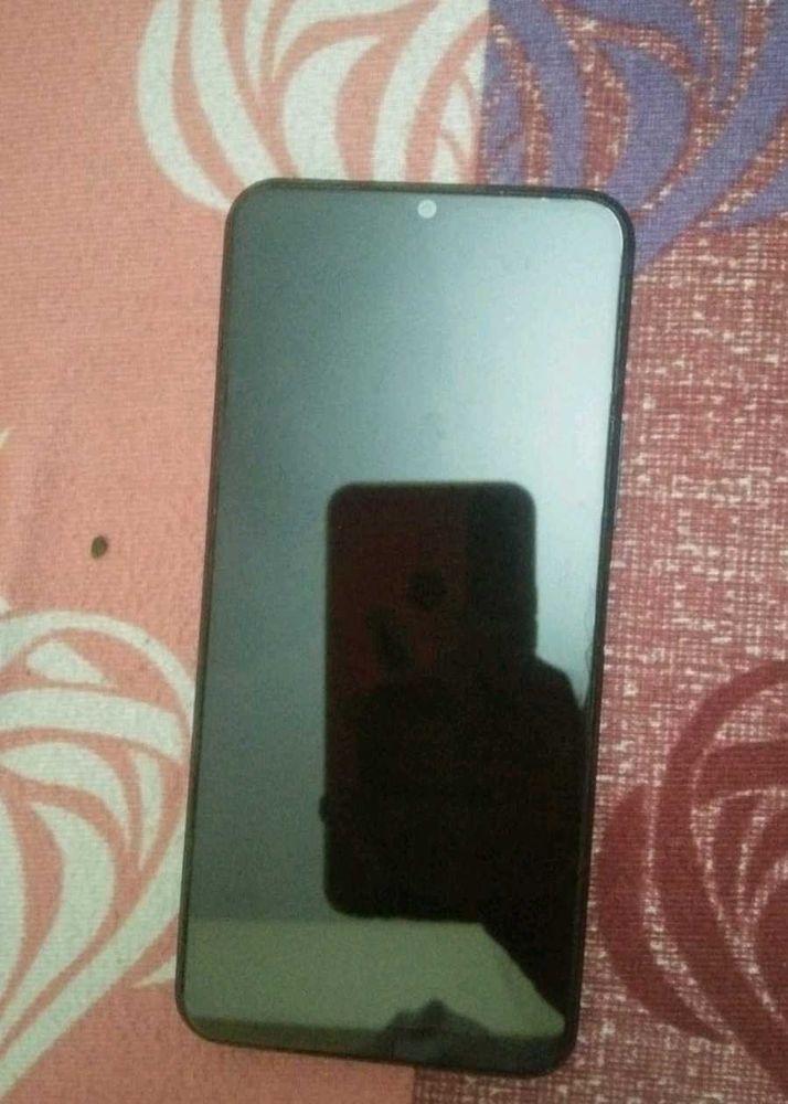 Mobile Vivo Y21