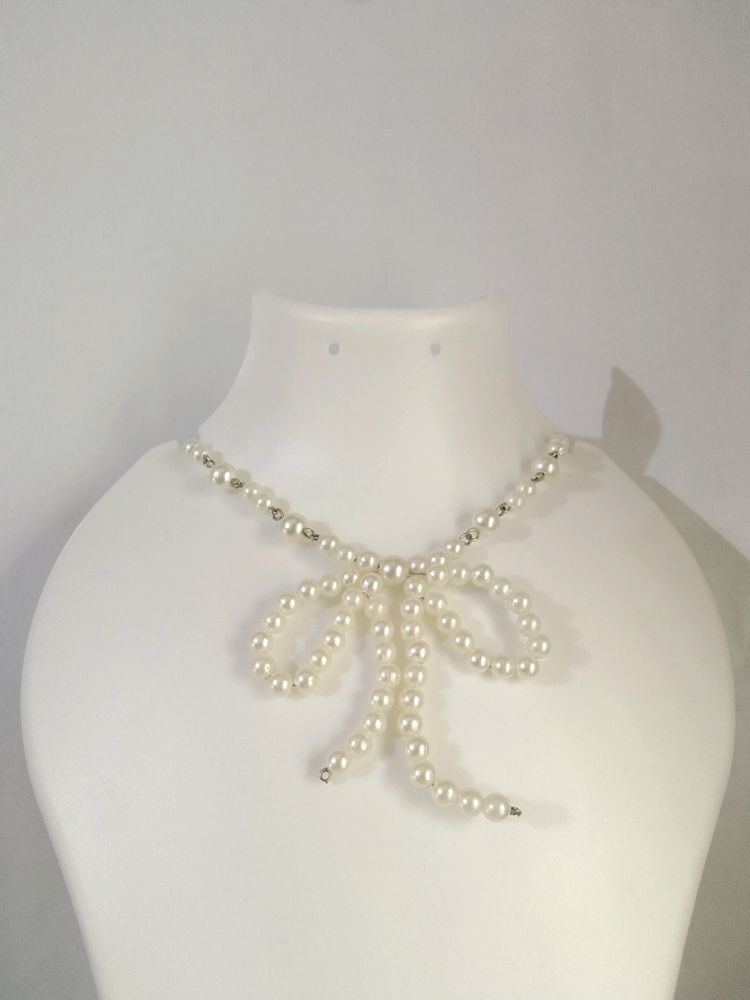 chunky choker/necklace🤍🎀