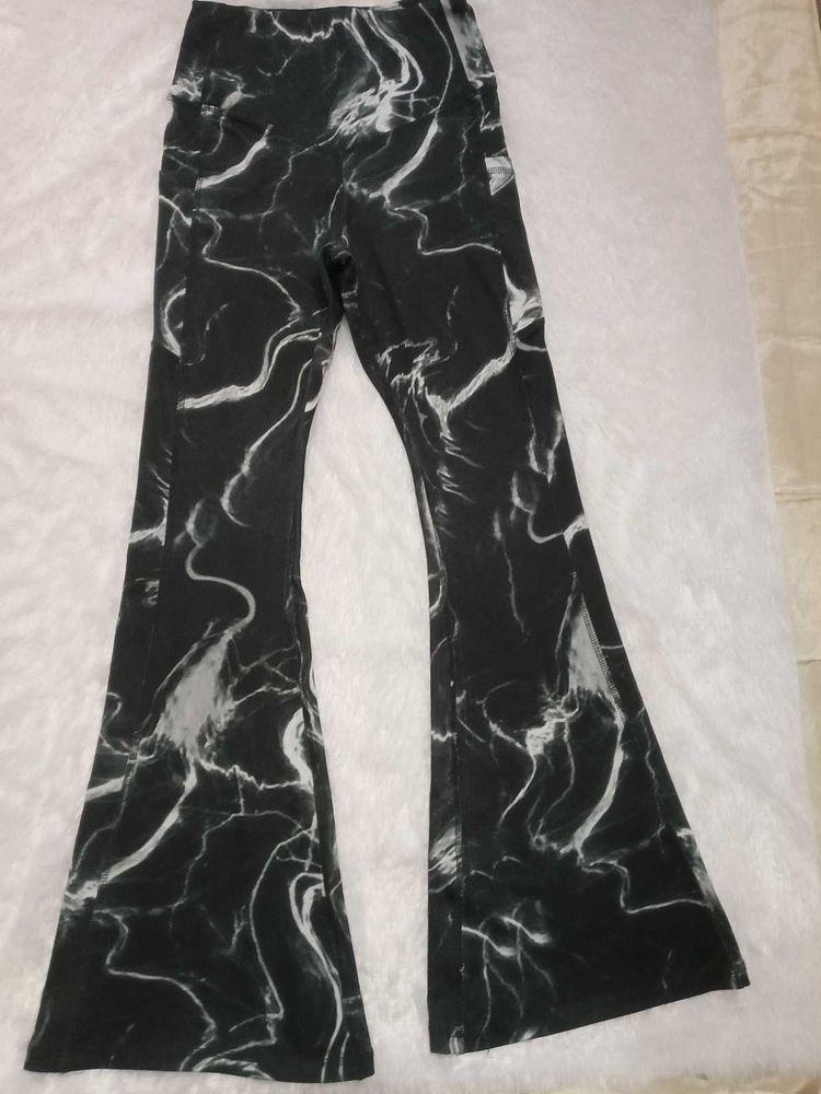 Marble Print Flare Leggings