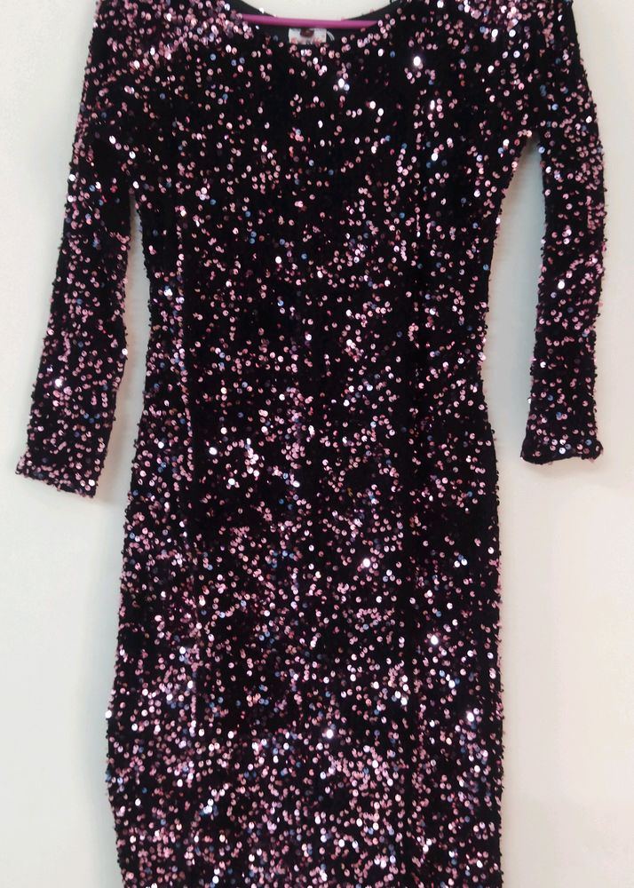 Brucella Bodycon Sheath Velvet mini Dress