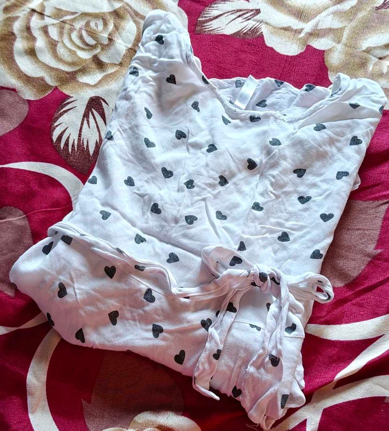 Size L Heart Print Cape Dress