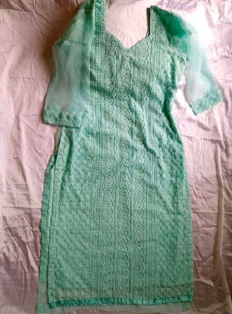 Beautiful Chicken Kari Suit