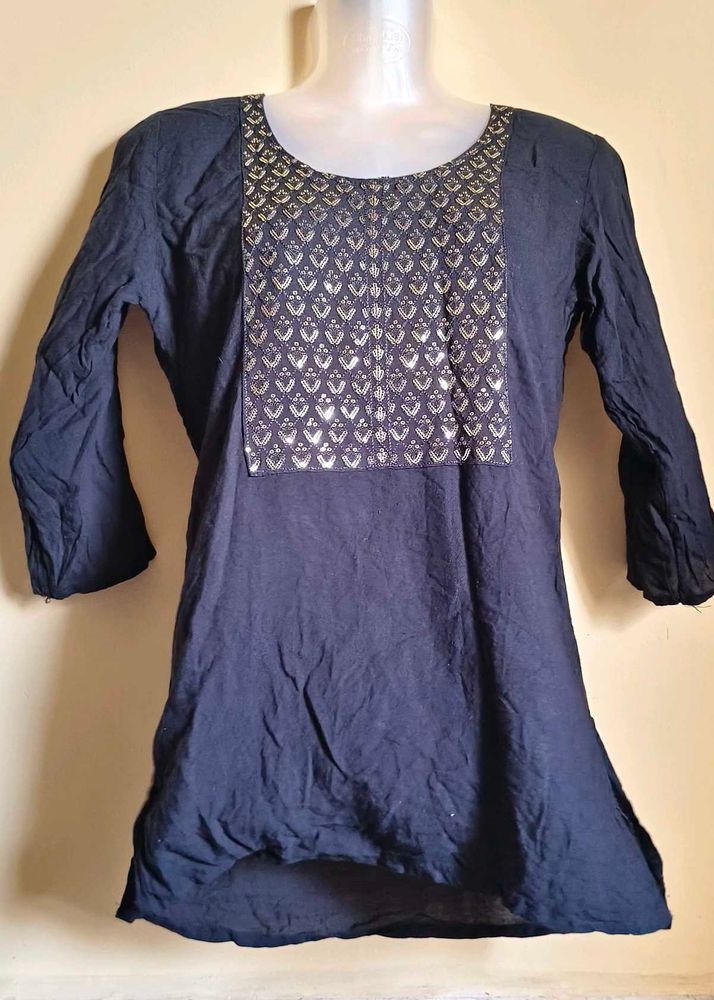 BOGO🎁Buy One Get 1 Free🎁Size Small Black Kurta