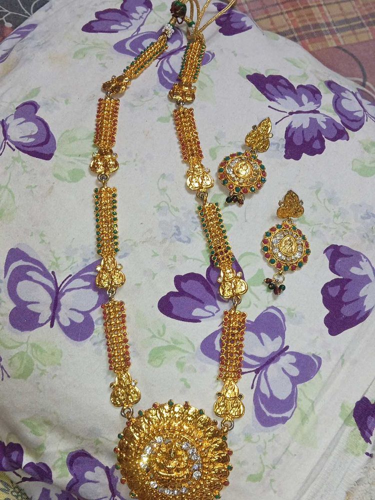 Necklace &amp; Earring Set