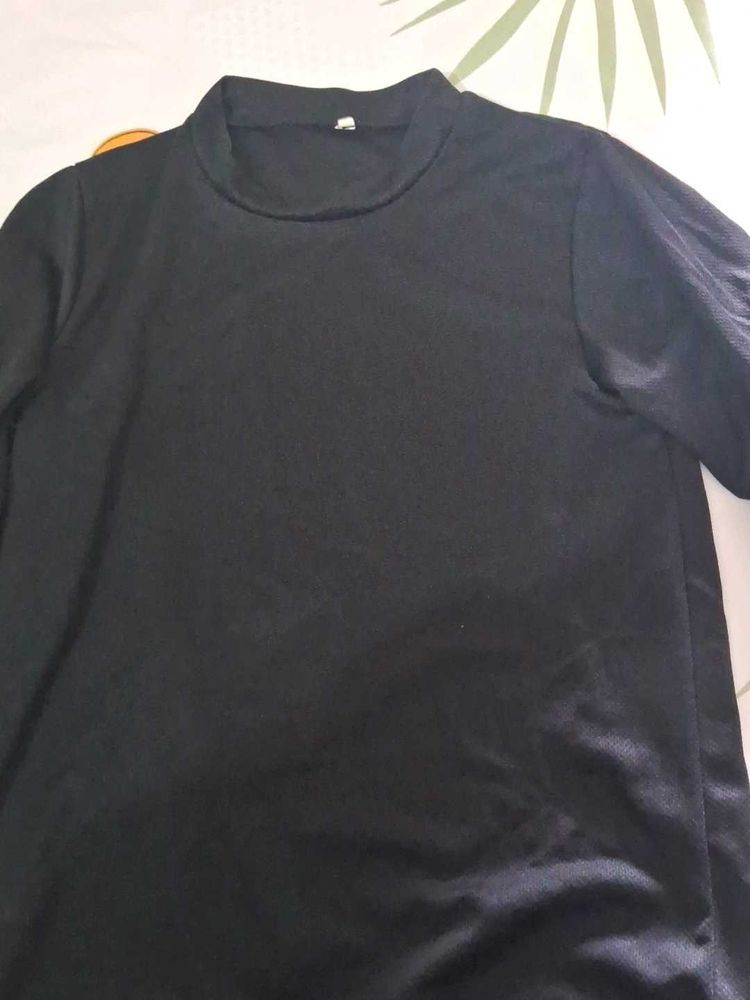 Black Tshirt