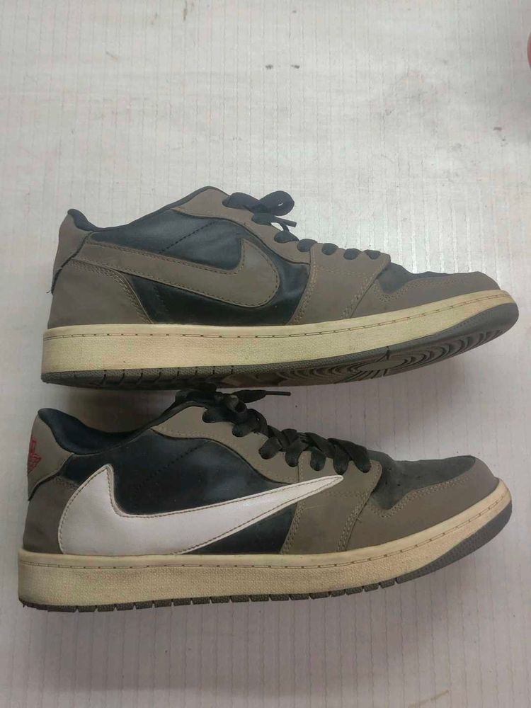 Nike Travis Scott Mocha Brown