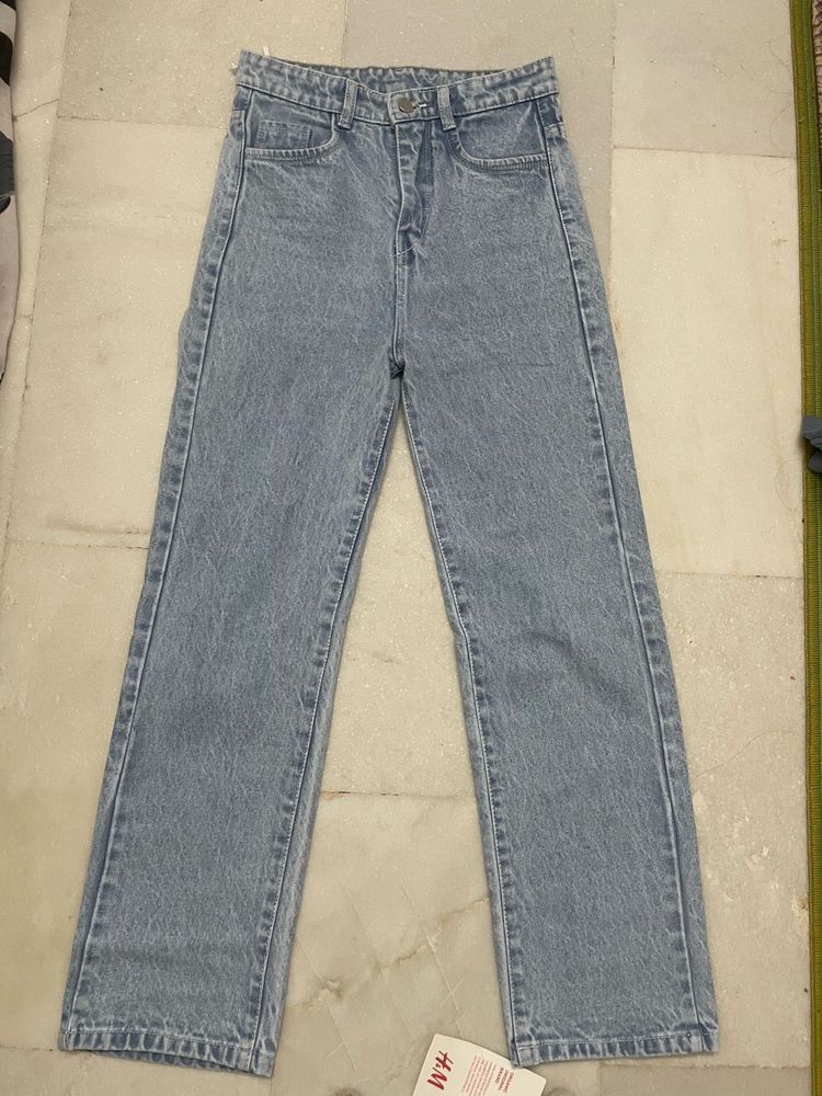 H&amp;M Light Wash Jeans