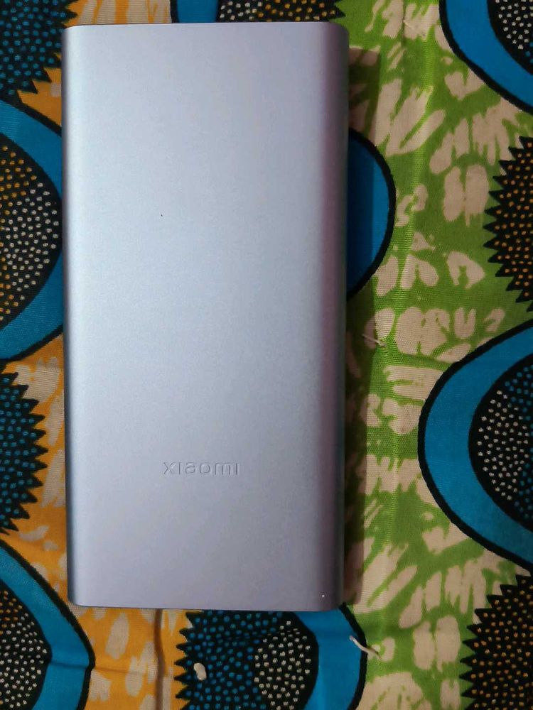 mi power bank od 10000mah battery brand new condit