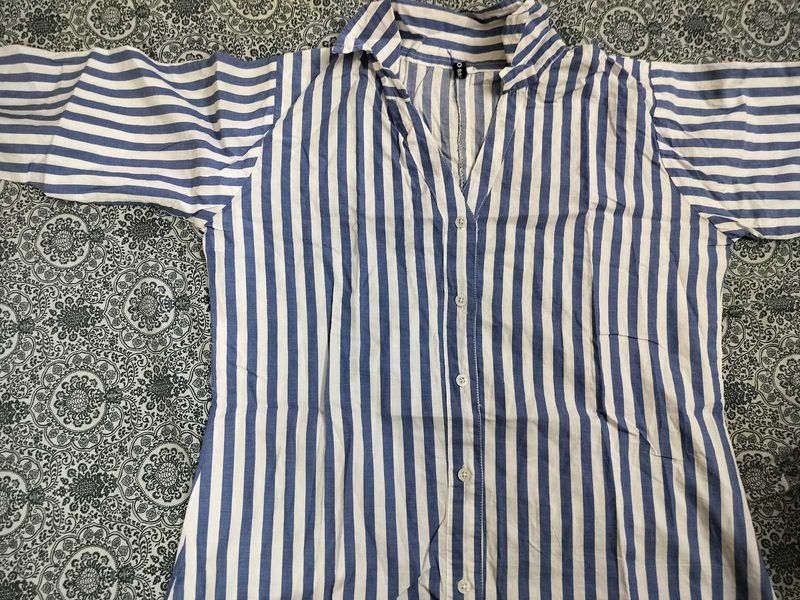 Snatched blue shirt