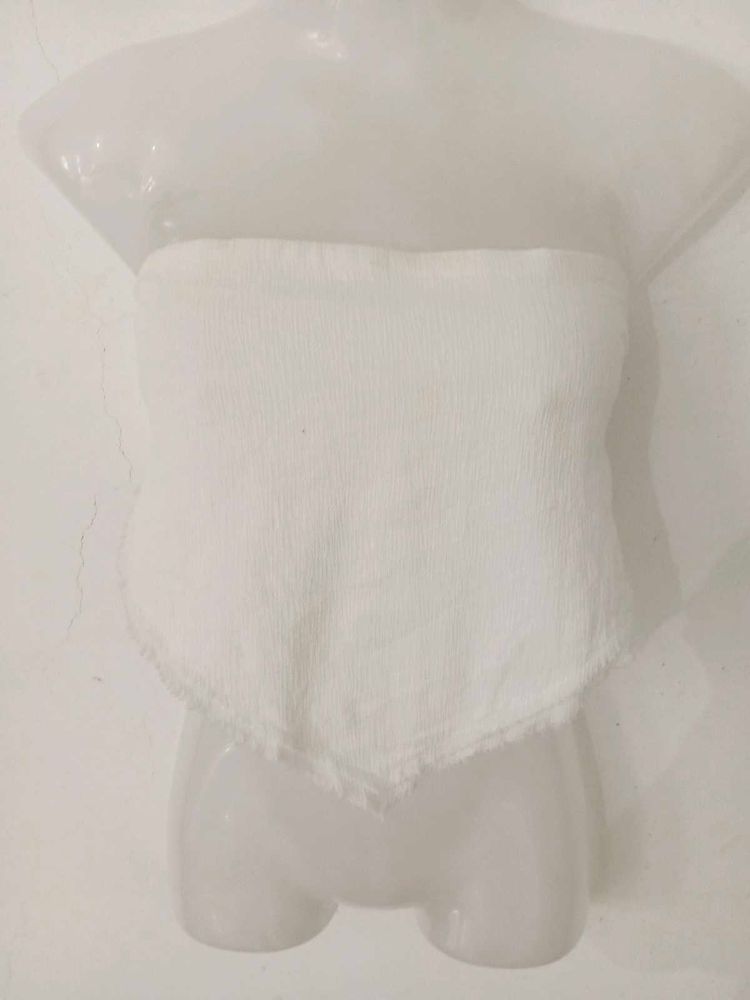 WHITE CROP TOP