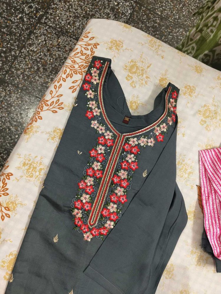 Heavy Three Piece Suit Kurti Pant Nd Dupatta