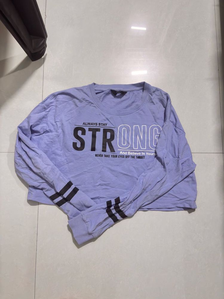 Strong Graphic Long Sleeve loose crop top